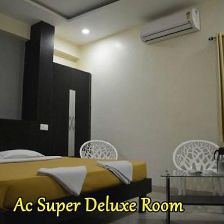 Hotel Green Tree Rāipur Buitenkant foto